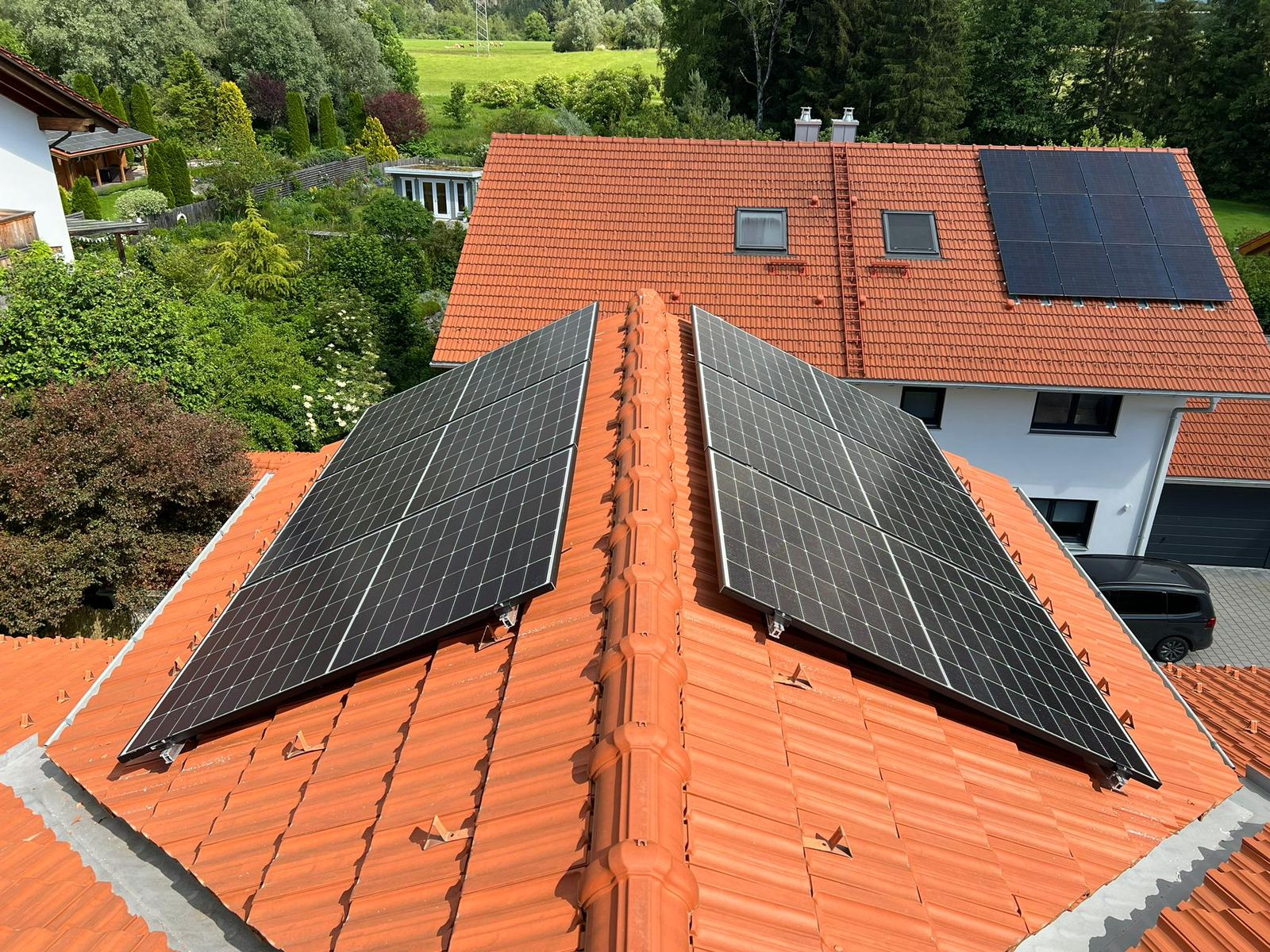 DC Installation Photovoltaik – Unterkonstruktion, Modulmontage & String-Verkabelung deutschlandweit