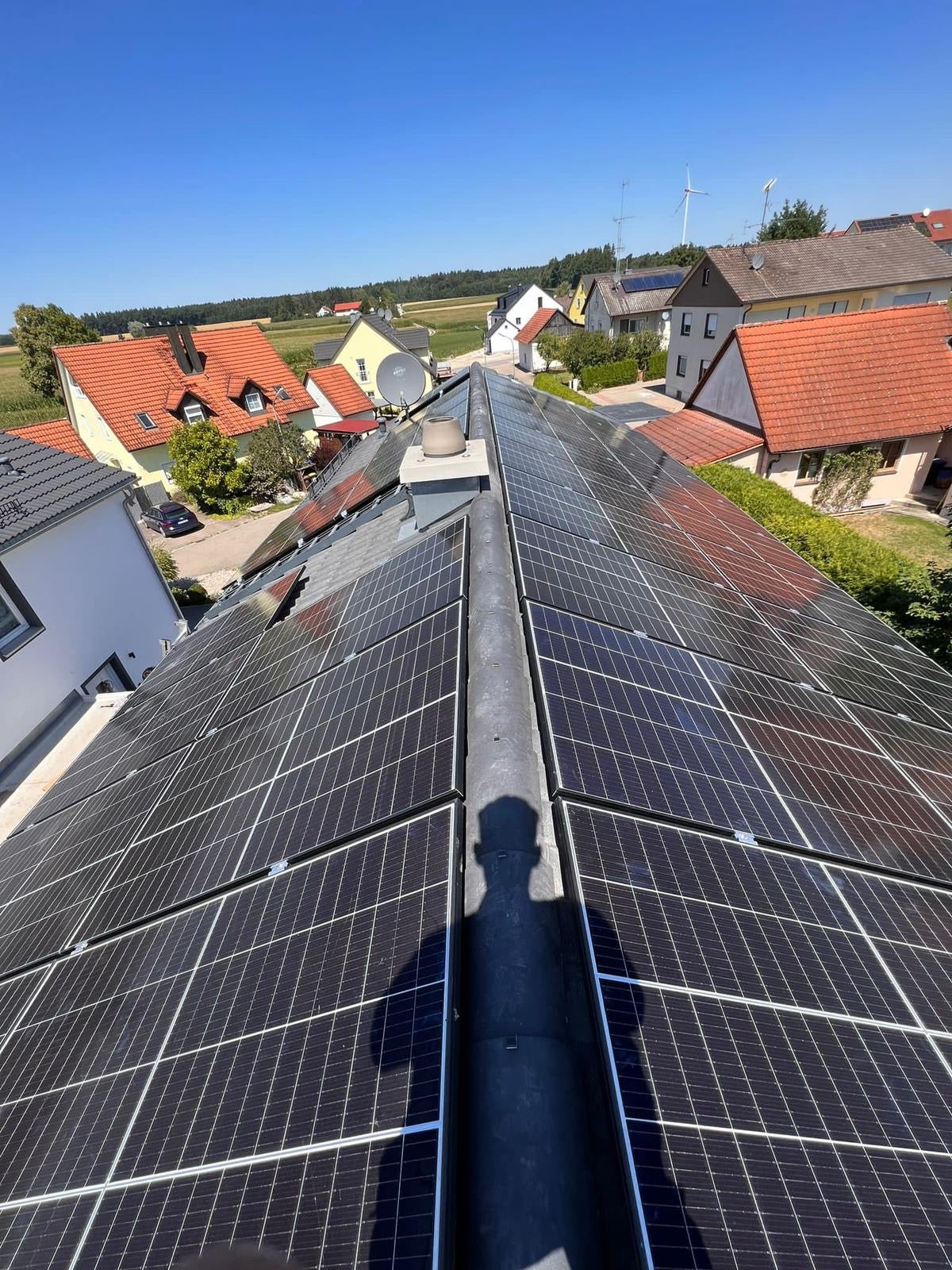 DC Installation Photovoltaik – Unterkonstruktion, Modulmontage & String-Verkabelung deutschlandweit