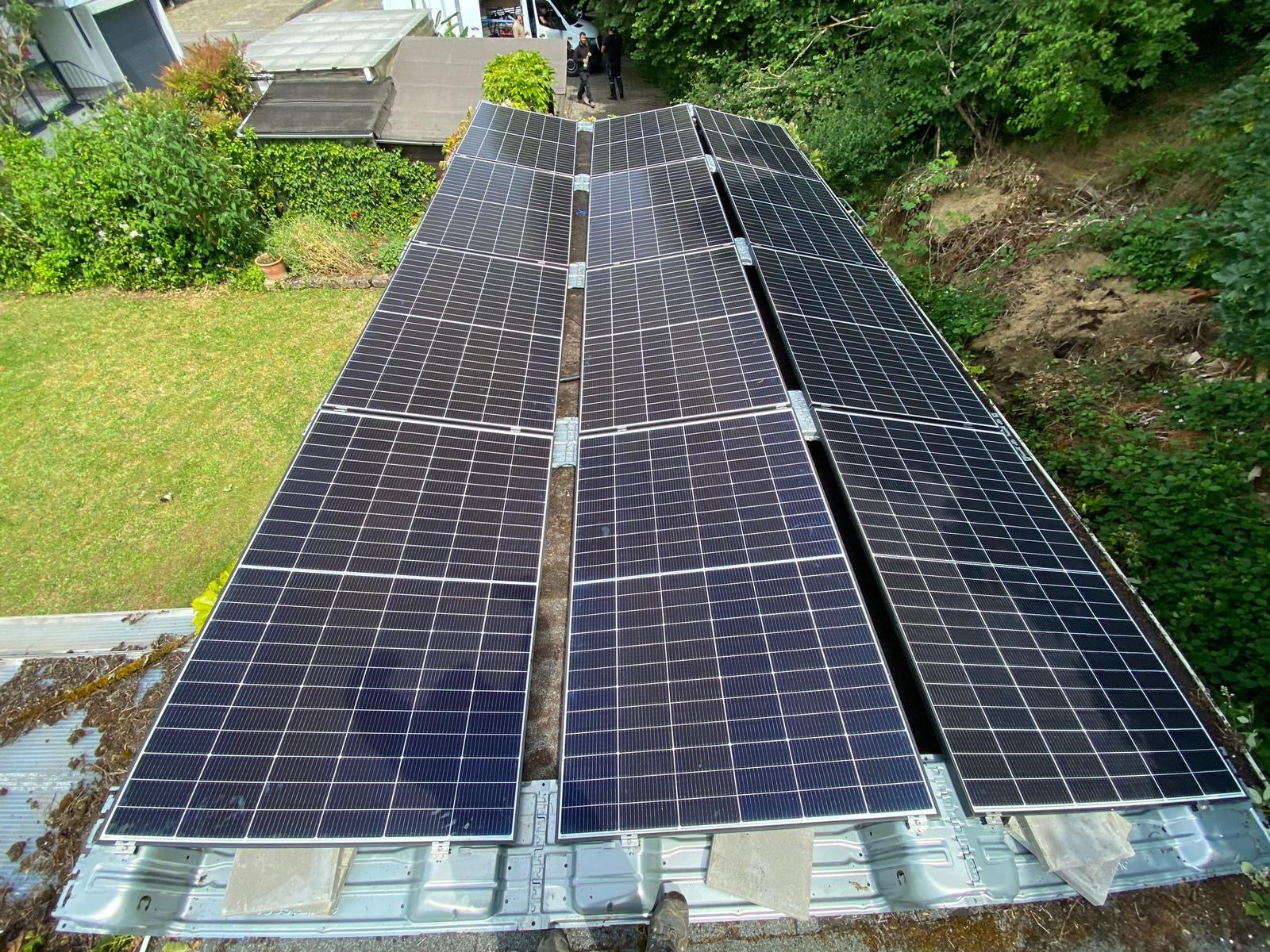 DC Installation Photovoltaik – Unterkonstruktion, Modulmontage & String-Verkabelung deutschlandweit